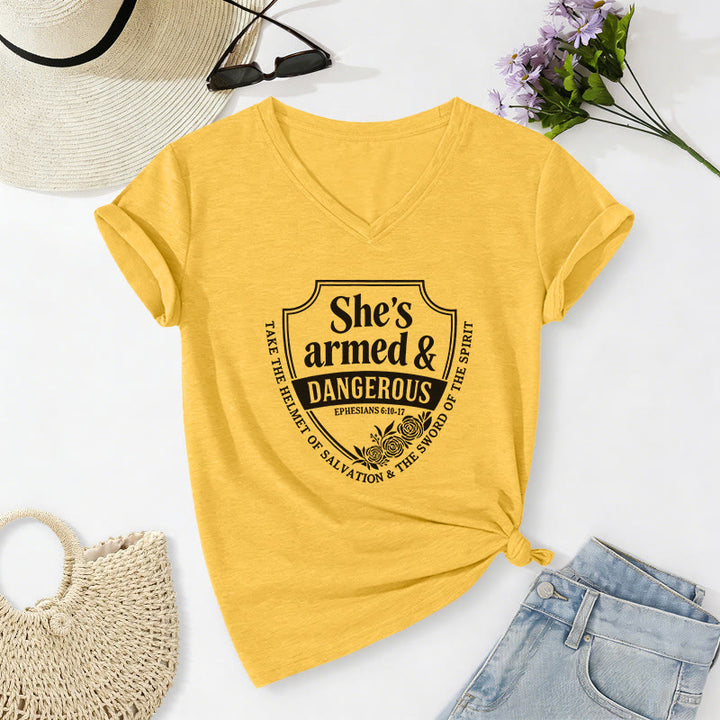 Christianartworkshop Sie ist bewaffnet und gefährlich – Lässiges V-Ausschnitt-T-Shirt - Gelb - 2XL - image 8