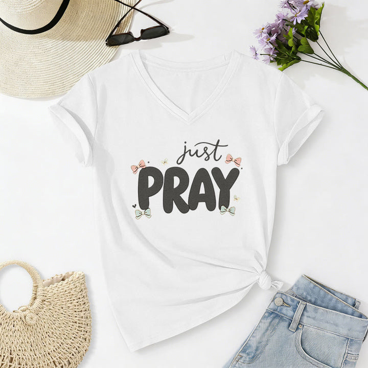 Christianartworkshop Just PRAY Casual V-Neck T-Shirt - Weiß - 2XL - image 4