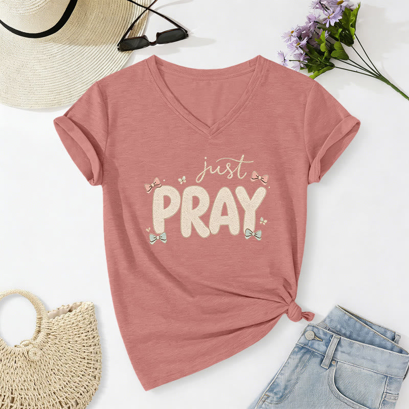 Christianartworkshop Just PRAY Casual V-Neck T-Shirt - Hellrosa - 2XL - image 12