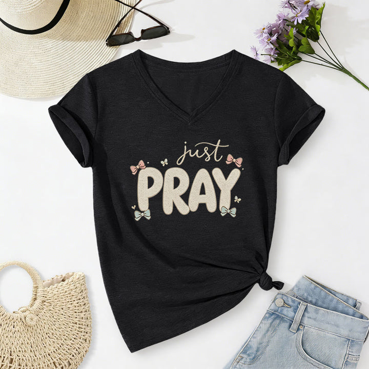 Christianartworkshop Just PRAY Casual V-Neck T-Shirt - Schwarz - 2XL - image 14