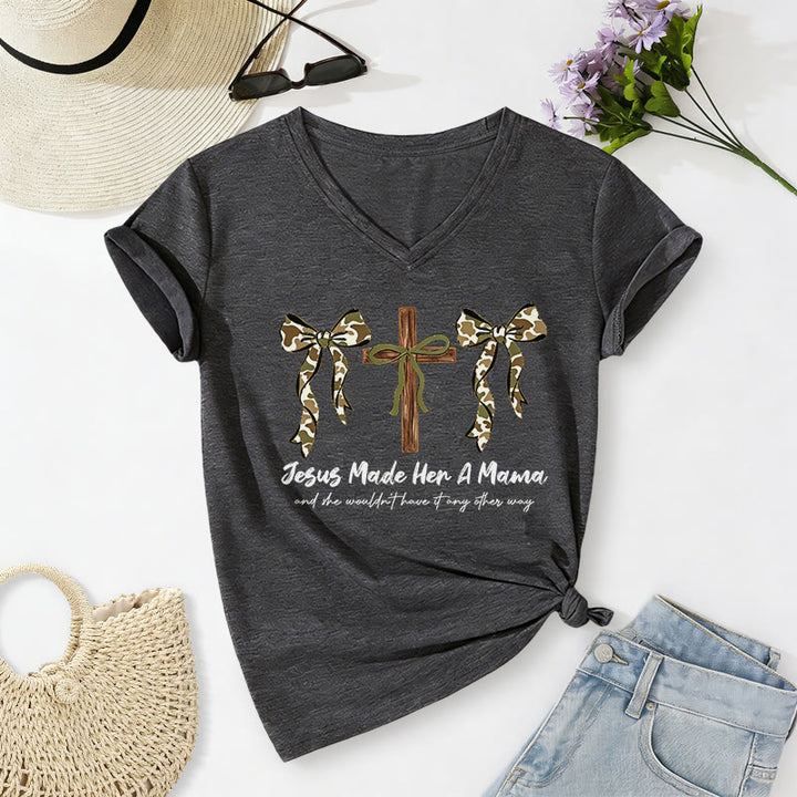 Christianartworkshop Jesus hat sie zur Mutter gemacht und sie würde es nicht anders wollen. Lässiges T-Shirt mit V-Ausschnitt. - Dunkelgrau - 2XL - image 20