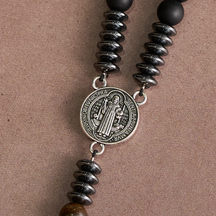 Christianartworkshop Rosenkranz aus schwarzem Glas und Tigerauge mit St.-Benedikt-Medaille und antikem Zinnkreuz - image 6