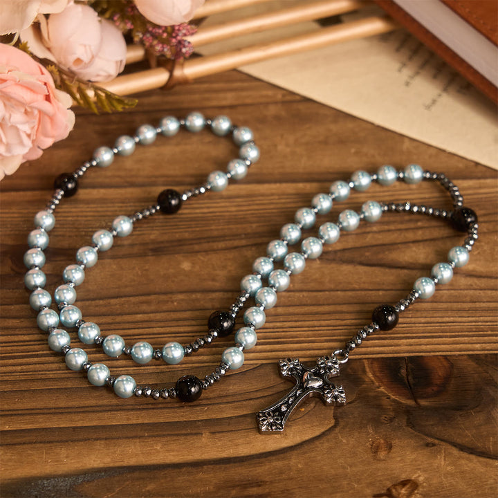 Christianartworkshop Rosenkranz aus vierfarbigen Glasperlen mit Herzmotivkreuz: Zeitloses Symbol des heiligen Gebets und des Glaubens - image 7