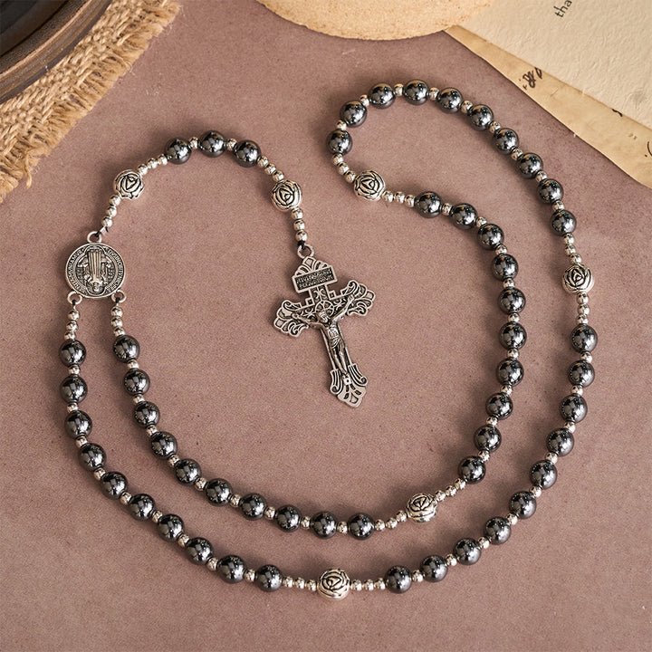 Christianartworkshop Hämatit-Rosenkranz mit Rosenperlen, St.-Benedikt-Medaille und detailliertem Kruzifix - image 3