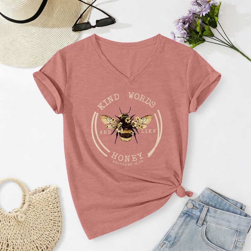 Christianartworkshop Freundliche Worte sind wie Honig (Sprüche 16,24) – Lässiges V-Ausschnitt-T-Shirt von Bee - Hellrosa - 2XL - image 10