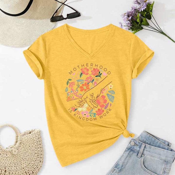 Christianartworkshop Mutterschaft ist Königreich – Arbeitsblumenmuster, handgefertigt, lässiges V-Ausschnitt-T-Shirt - Gelb - 2XL - image 6