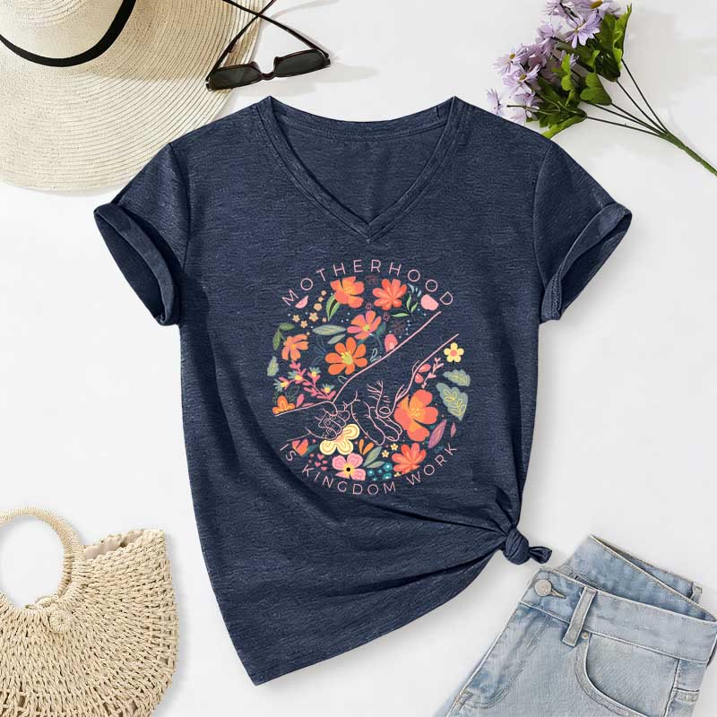 Christianartworkshop Mutterschaft ist Königreich – Arbeitsblumenmuster, handgefertigt, lässiges V-Ausschnitt-T-Shirt - Marineblau - 2XL - image 18