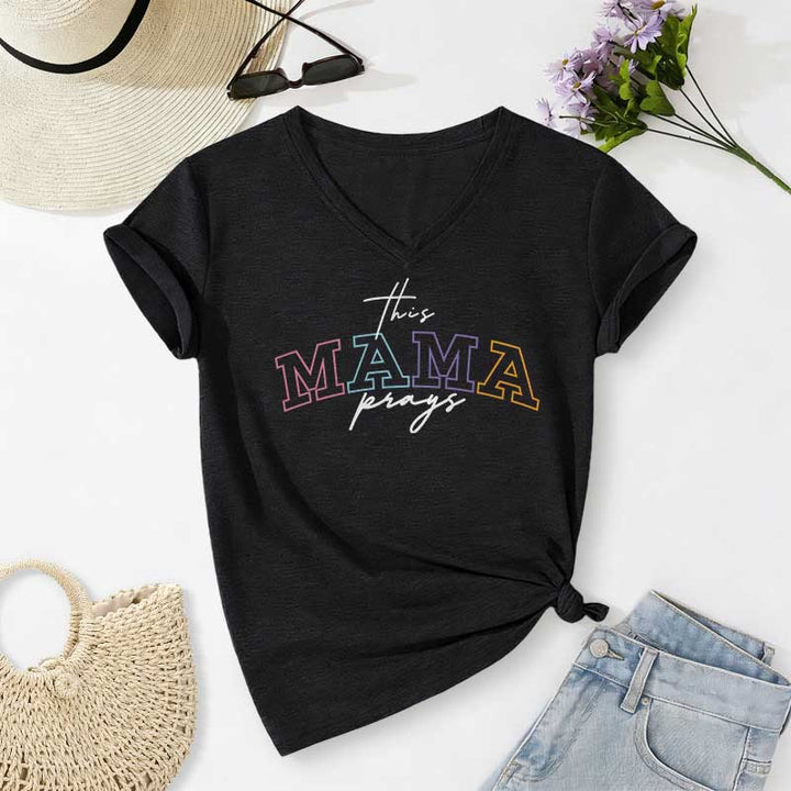 Christianartworkshop Dieses lässige T-Shirt mit V-Ausschnitt und dem Aufdruck „Mama Prays Cross“ - Schwarz - 2XL - image 12