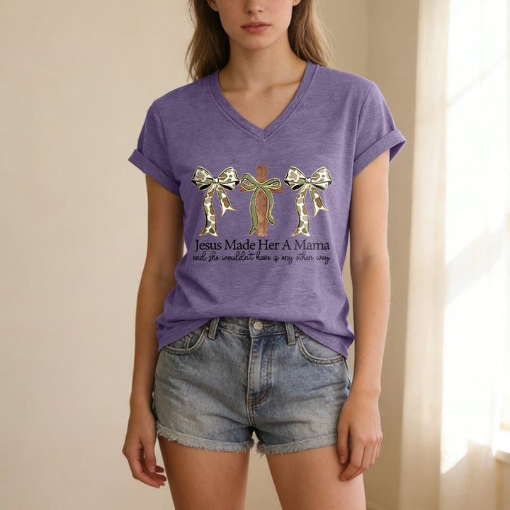 Christianartworkshop Jesus Made Her A Mama Cross Bow Casual V-Neck T-Shirt - image 17