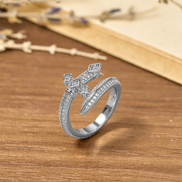 Christianartworkshop Offener, verstellbarer Ring mit Schwertkreuz-Pavé: Symbol des Glaubens und der göttlichen Stärke - Silber (Geeignet für US-Größen 6-9) - image 4