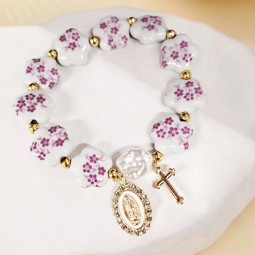 Christianartworkshop Florales Keramik-Porzellan-Armband mit Marienmedaille und Kreuzanhänger (3 Ausführungen) - Rosa - image 8