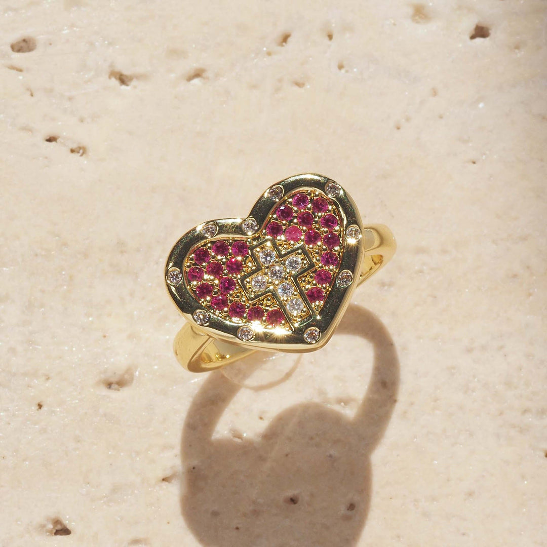 Christianartworkshop Statement-Ring mit herzförmigem Kreuz im Pavé-Stil: Symbol heiliger Liebe und Gnade - Rosa (Passend für US-Größen 6-10) - image 2