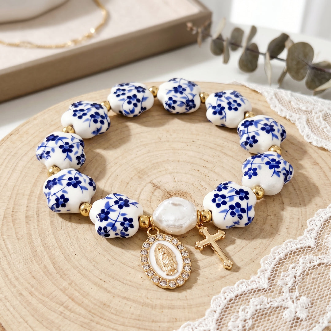 Christianartworkshop Florales Keramik-Porzellan-Armband mit Marienmedaille und Kreuzanhänger (3 Ausführungen) - image 6