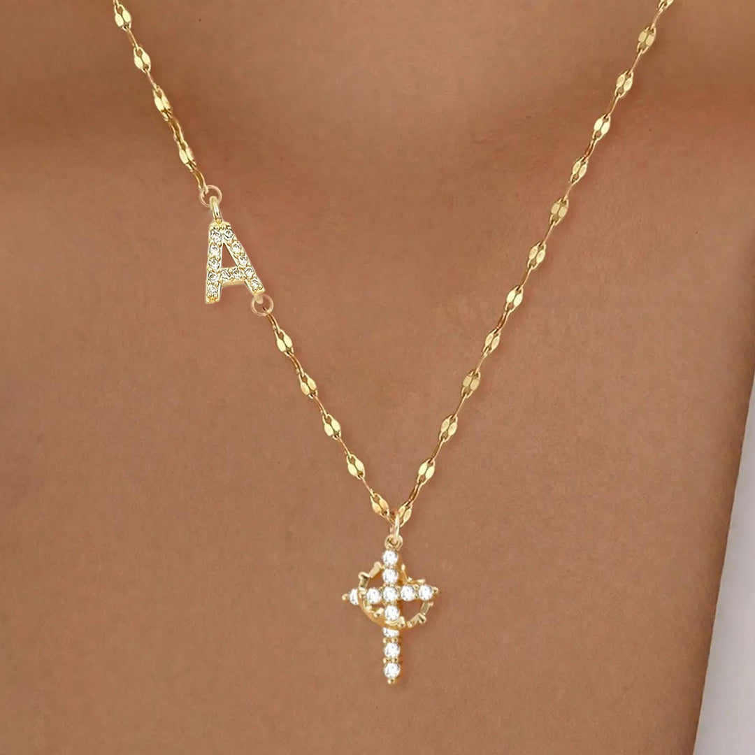Christianartworkshop Personalisierte Halskette mit Krone und Kreuz in Gold- und Silberoptik mit AZ-Anfangsbuchstaben: Individueller Anhänger mit Monogramm des heiligen Glaubens - A - Golden - image 0