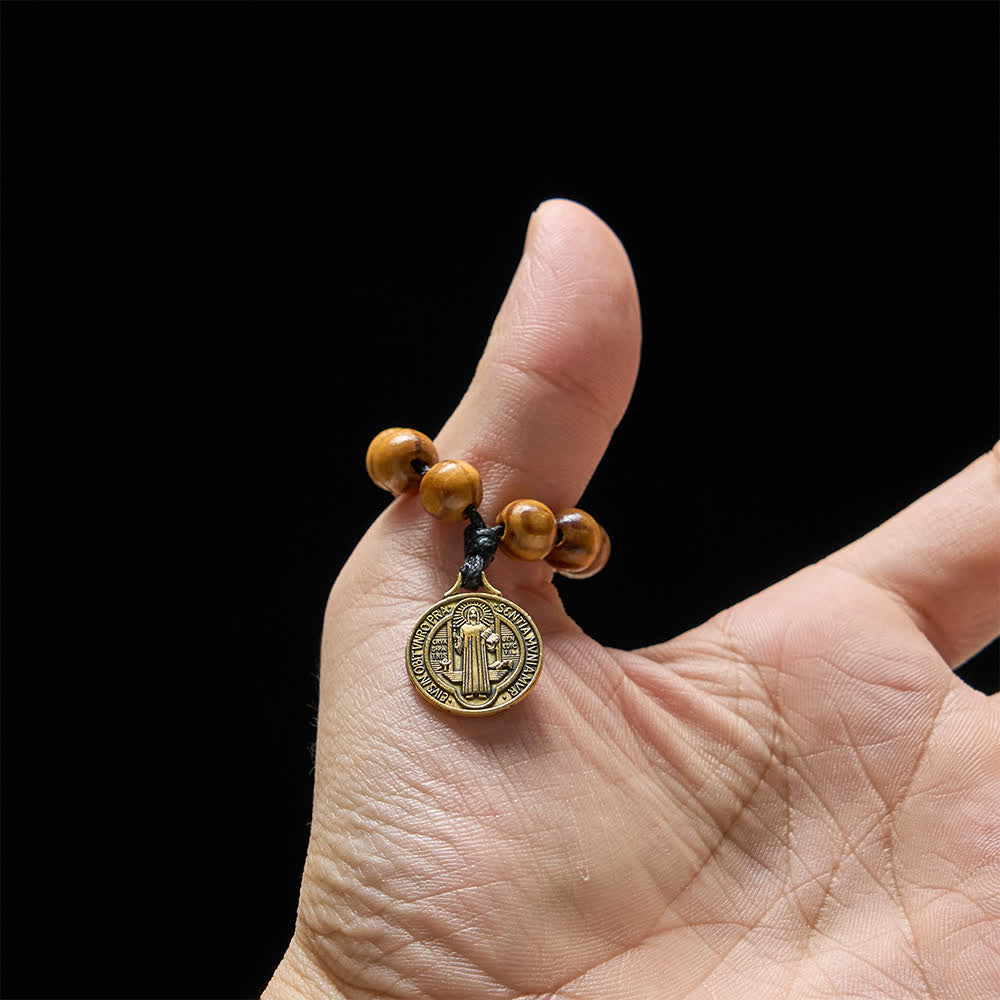 Christianartworkshop Fingerrosenkranz aus natürlichem Kiefernholz mit antiker St.-Benedikt-Medaille - image 1