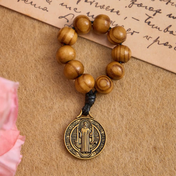 Christianartworkshop Fingerrosenkranz aus natürlichem Kiefernholz mit antiker St.-Benedikt-Medaille - image 3