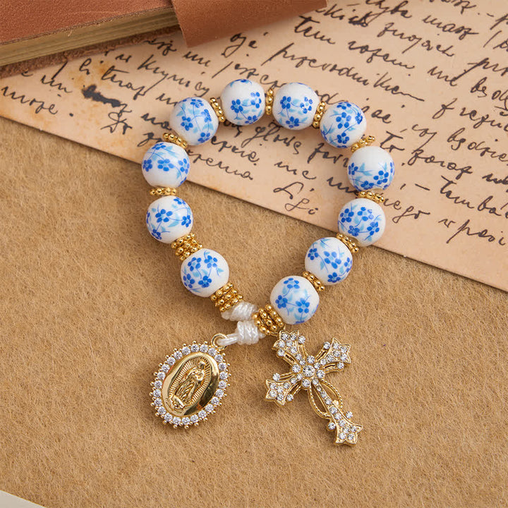 Christianartworkshop Rosenkranz aus blauem Porzellan mit Blumenmuster, elegantem Marienmotiv und Kreuz - image 4