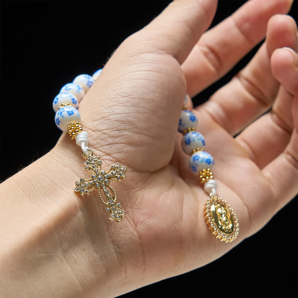 Christianartworkshop Rosenkranz aus blauem Porzellan mit Blumenmuster, elegantem Marienmotiv und Kreuz - image 1