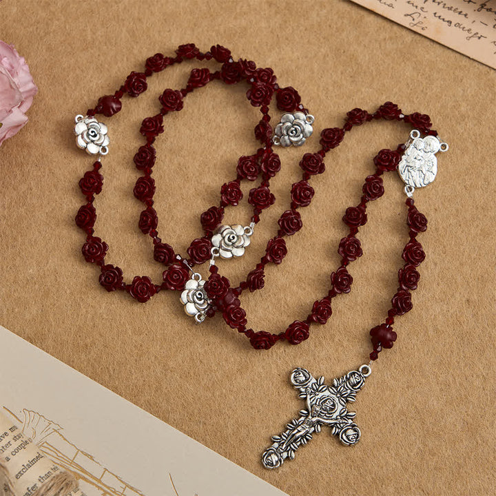 Christianartworkshop Rosenkranz aus zinnoberroten Rosenperlen mit Mittelstück der Heiligen Familie - image 3