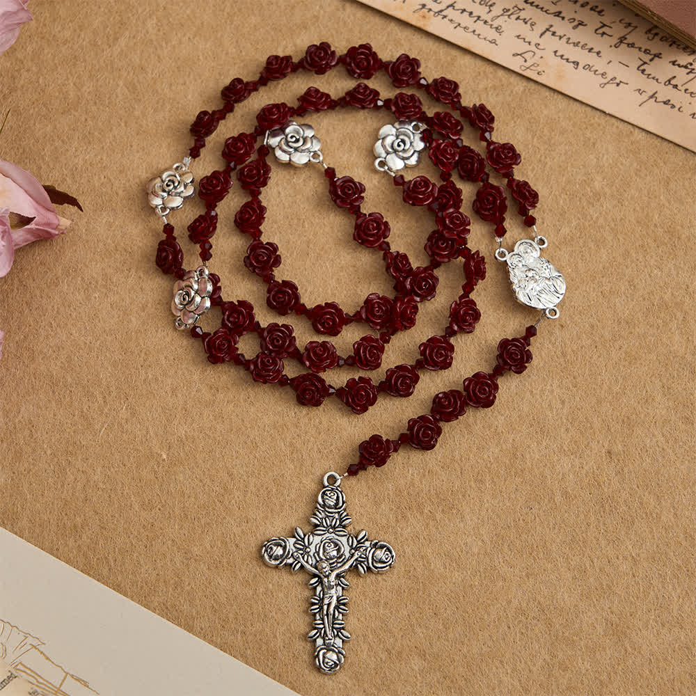 Christianartworkshop Rosenkranz aus zinnoberroten Rosenperlen mit Mittelstück der Heiligen Familie - image 1