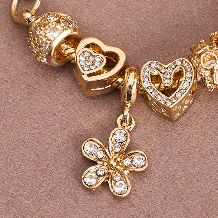 Christianartworkshop Armband mit Marianen- und Herzanhängern: Ein Symbol göttlicher Liebe und himmlischer Gnade - image 5