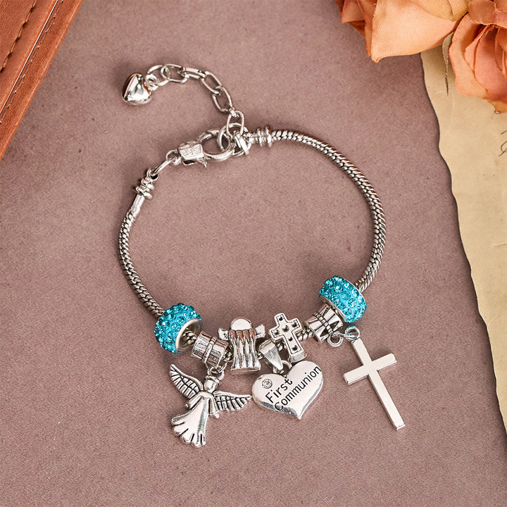 Christianartworkshop Armband mit Engel und Kreuz zur Erstkommunion für Kinder: Ein Symbol des Glaubens und des göttlichen Segens - image 2