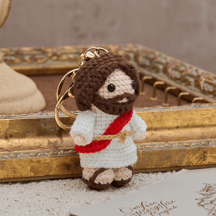 Christianartworkshop Handgehäkelter Jesus-Schlüsselanhänger im Q-Stil: Ein Symbol sanfter Liebe und göttlichen Trostes - image 3