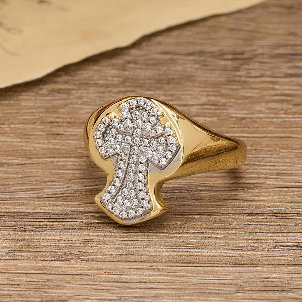 Christianartworkshop Statement-Ring mit breitem Pavé-Kreuz: Ein zeitloses Symbol der erlösenden Gnade - image 3