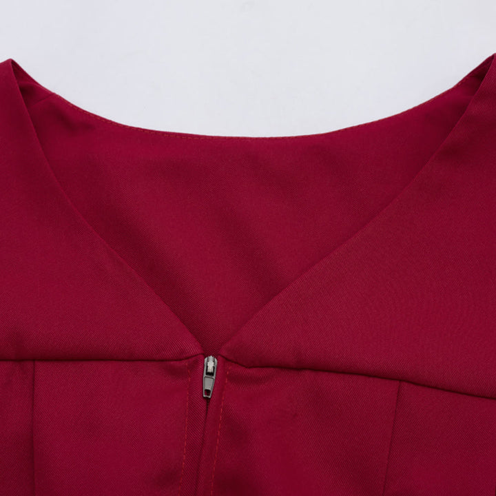 Traditionelle burgunderrote Priesterrobe von Christianartworkshop mit goldenem Kreuz und V-Ausschnitt - image 8