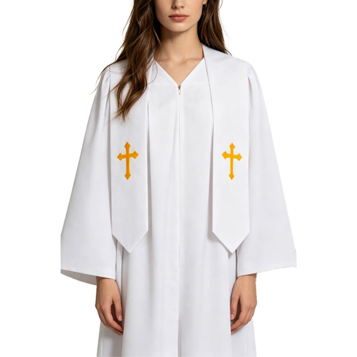 Elegante Priestergewänder in Schwarz und Weiß von Christianartworkshop : Detail mit goldenem Kreuz - image 12