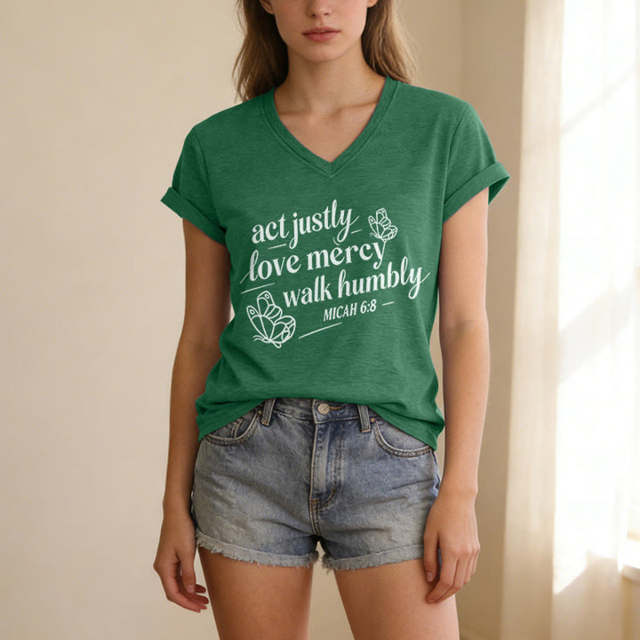 Christianartworkshop Handle gerecht, liebe Barmherzigkeit, wandle demütig. Micha 6,8. Lässiges T-Shirt mit Schmetterlingsprint und V-Ausschnitt. - image 15