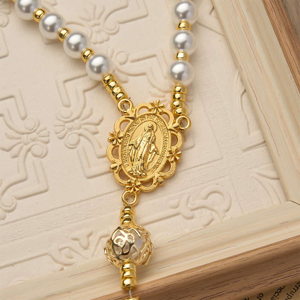 Eleganter weißer Rosenkranz mit Jungfrau Maria und individuellen Namensbuchstaben von Christianartworkshop - image 5