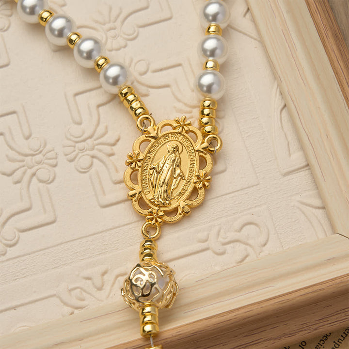 Eleganter weißer Rosenkranz mit Jungfrau Maria und individuellen Namensbuchstaben von Christianartworkshop - image 5