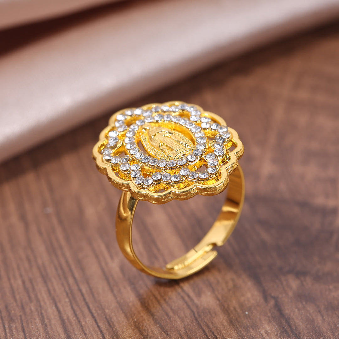 Christianartworkshop Aufwendig verzierter Marienring mit Zirkonia-Halo und Spitzenrand: Ein Symbol der Hingabe - image 2