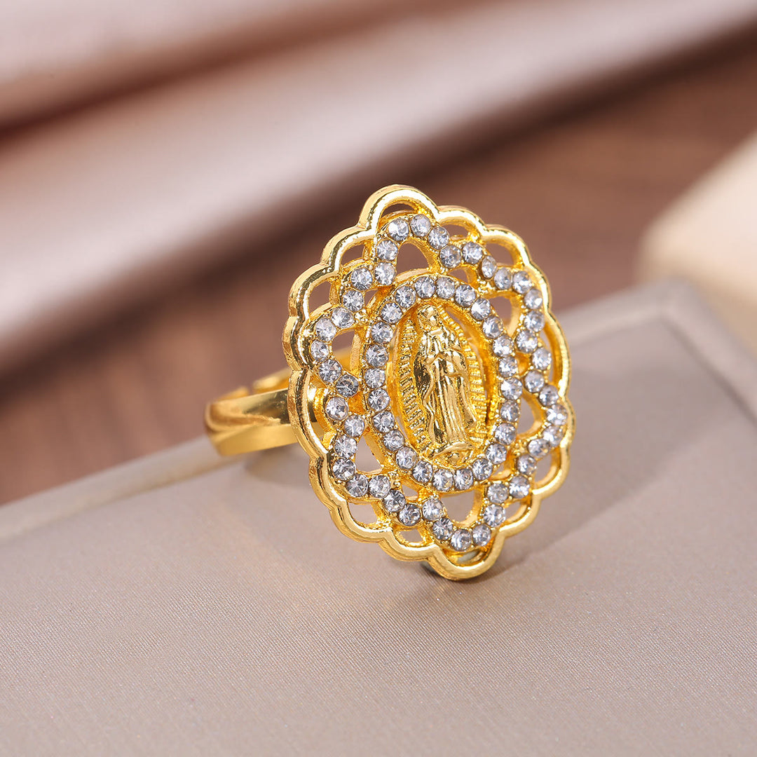 Christianartworkshop Aufwendig verzierter Marienring mit Zirkonia-Halo und Spitzenrand: Ein Symbol der Hingabe - Golden - image 0