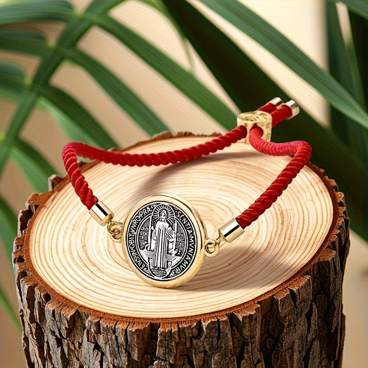 Christianartworkshop St. Benedikt-Medaille Armband aus geflochtener Kordel in verschiedenen Farben: Ein Symbol göttlichen Schutzes - Rot - image 0