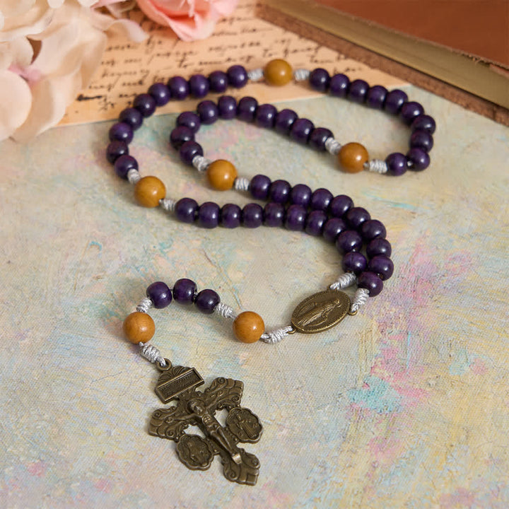 Christianartworkshop Rosenkranz aus tiefviolettem Ahorn- und Pfirsichholz mit Wundermedaille für den friedvollen Schutz - Unsere Liebe Frau und das Kruzifix - image 0