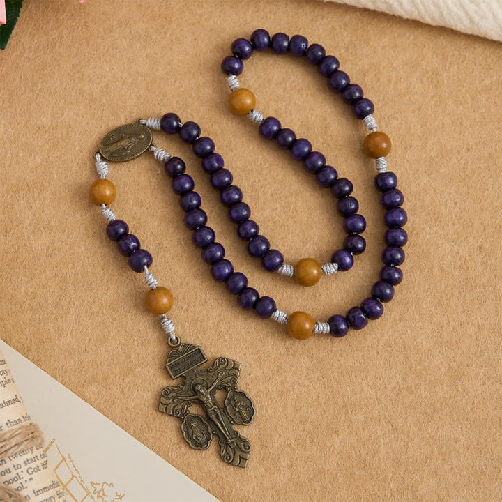 Christianartworkshop Rosenkranz aus tiefviolettem Ahorn- und Pfirsichholz mit Wundermedaille für den friedvollen Schutz - image 3