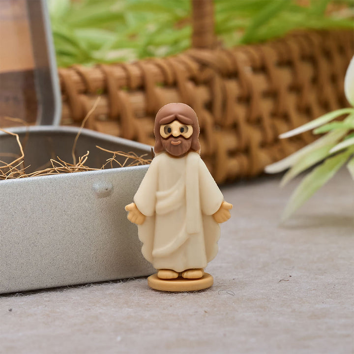 Christianartworkshop Krippenfiguren-Miniaturset mit tragbarer Blechdose: Ein Symbol der Weihnachtsgeschichte - image 4