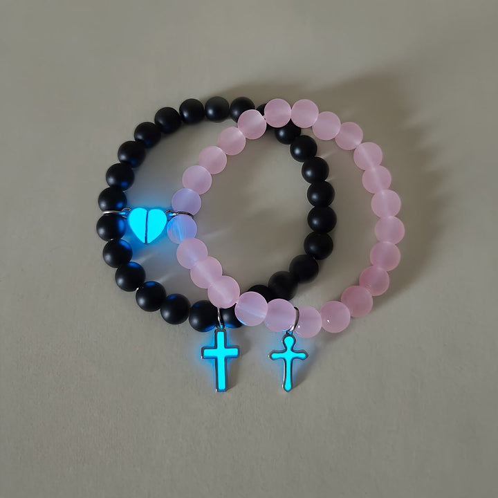Christianartworkshop Leuchtende, farblich abgestimmte Perlenarmbänder mit magnetischem Herzverschluss: Ein Symbol für gemeinsamen Glauben und geteilte Liebe - image 11