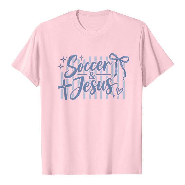 Christianartworkshop Fußball- und Jesus-Coquette-Style Premium-T-Shirt - Rosa - 2XL - image 1