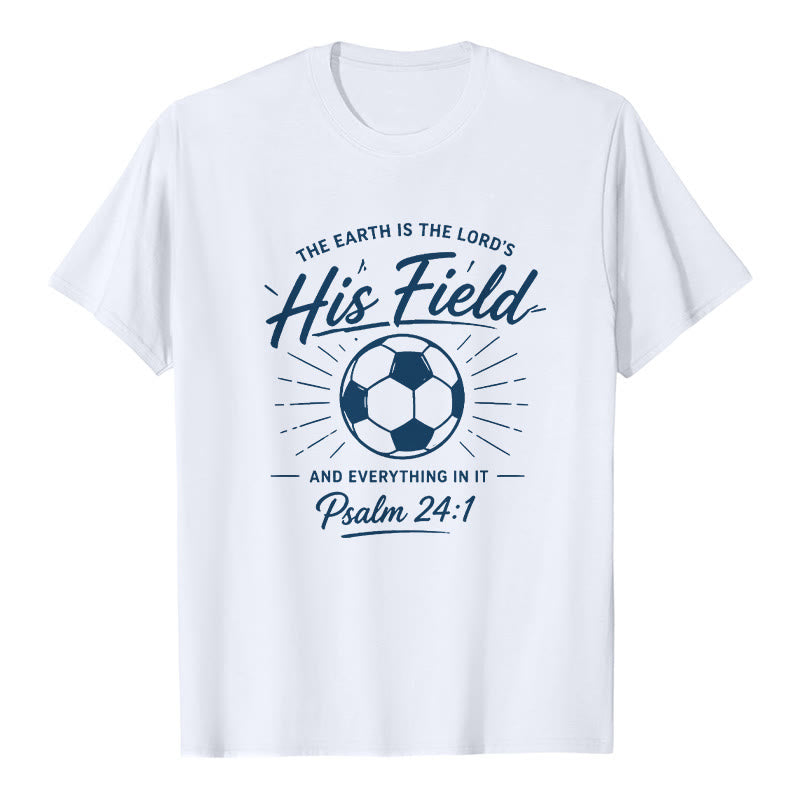 Christianartworkshop Psalm 24:1 His Field Soccer Faith Premium Kurzarm-T-Shirt - Weiß - 2XL - image 1