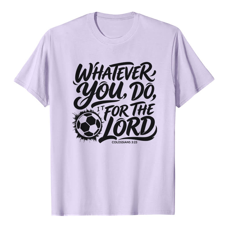 Christianartworkshop Was immer du tust, tu es für den Herrn – Premium-T-Shirt mit Fußballvers - Lila - 2XL - image 2