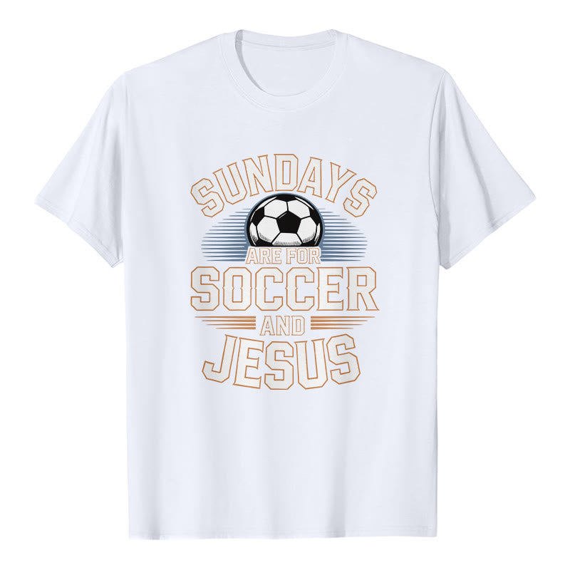 Christianartworkshop Sonntags ist Fußball und Jesus angesagt – Premium-T-Shirt - Weiß - 2XL - image 1