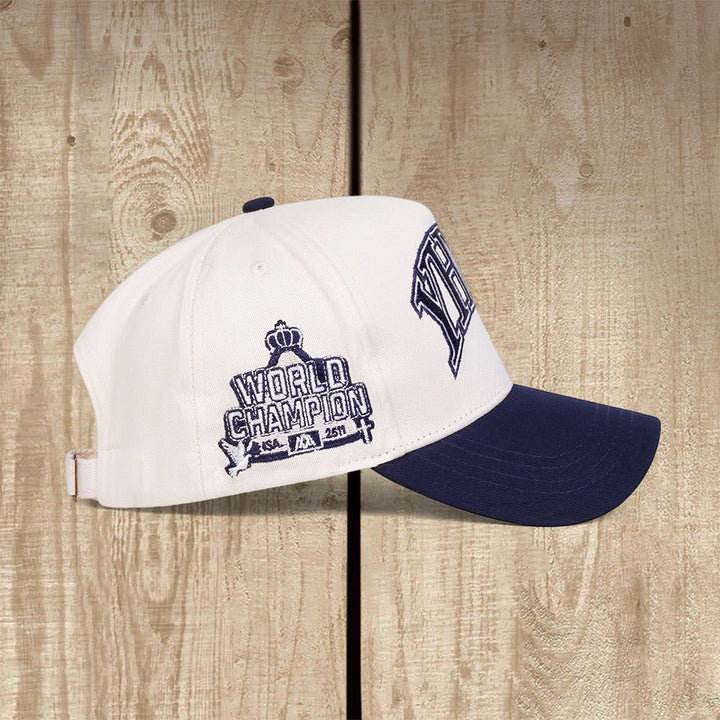 Christianartworkshop YHWH Weltmeister-Baseballkappe im Varsity-Stil - image 2