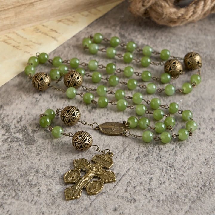 Christianartworkshop Rosenkranz aus filigranem Bronze- und olivgrünem Glas mit Marienmotiv - Unsere Liebe Frau und das Kruzifix - image 0