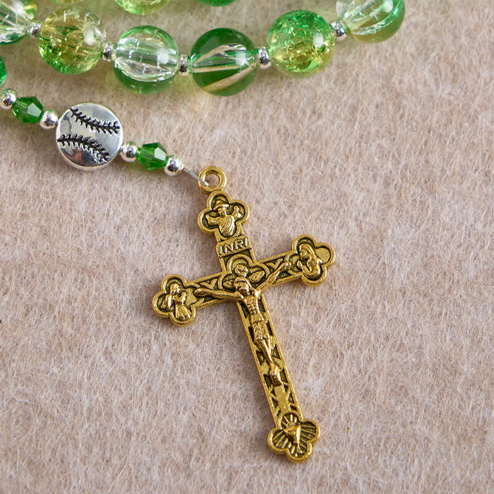 Christianartworkshop Rosenkranz aus gelbgrünem Crackle-Glas: Tennisballperlen mit Eucharistiemedaille für „Glaube in Bewegung“ - image 8