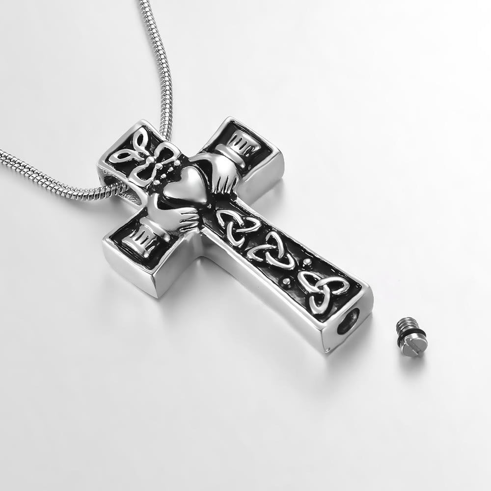 Christianartworkshop Claddagh-Knoten-Halskette mit christlichem Kreuz: Symbol göttlicher Liebe und treuer Hingabe - image 1