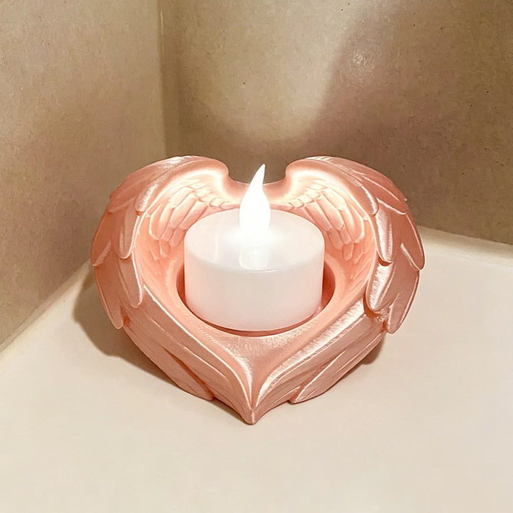 Christianartworkshop Kerzenhalter mit Engelsflügeln in Herzform – Dekoratives Ornament: Verkörpert göttliches Licht und friedvolle Wärme - Rosa - image 3