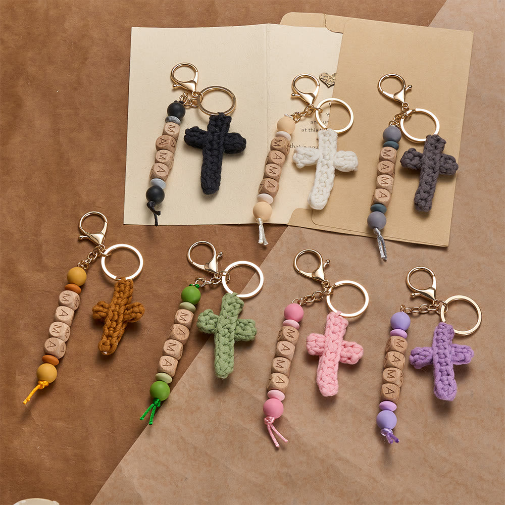 Christianartworkshop Weicher gehäkelter Kreuz-Schlüsselanhänger mit gravierten „MAMA“-Perlen: Verkörpert treue Anmut und Wärme - image 8